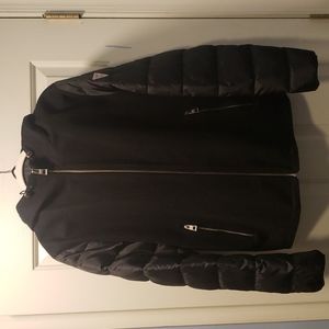 Guess Full zippered hooded coat. XL